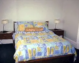 Vendégház Bronx